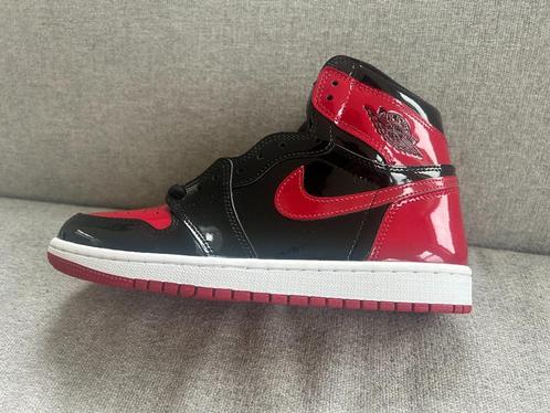 air Jordan 1 Retro High OG “Patent Bred” – Premium Unofficia, Kleding | Heren, Schoenen, Nieuw, Sneakers, Zwart, Ophalen of Verzenden