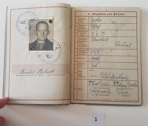 WH WW2 Wehrpass (1), Collections, Objets militaires | Seconde Guerre mondiale, Enlèvement ou Envoi