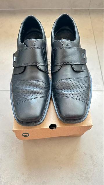 Zwarte schoenen Rieker  beschikbaar voor biedingen