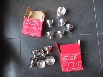 12 nieuwe stainless steel eierdopjes , egg cups beschikbaar voor biedingen