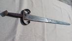 Mooi groot en breed zwaard met versieringen, Verzamelen, Militaria | Algemeen, Ophalen of Verzenden, Landmacht, Zwaard of Sabel