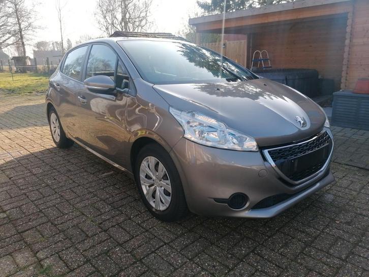 Peugeot 208 2013 1.2i, Autos, Peugeot, Particulier, ABS, Airbags, Air conditionné, Bluetooth, Verrouillage central, Cruise Control