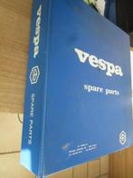 Livre de pièces pour divers cyclomoteurs Vespa (Piaggio) 50c, Vélos & Vélomoteurs, Utilisé, Enlèvement ou Envoi