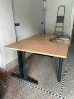 Bureau d’angle, Ophalen, Bureau