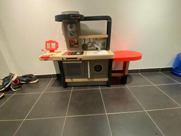Speelgoedkeukentje met kassa SMOBY met accessoires  beschikbaar voor biedingen