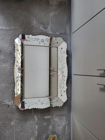 Vintage Venetiaanse spiegel te koop beschikbaar voor biedingen