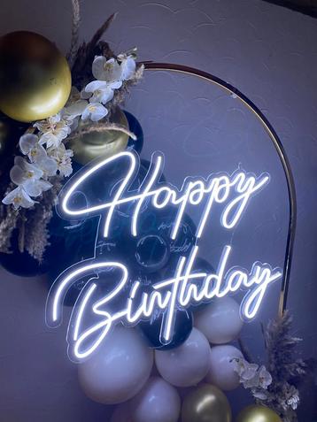 Led Happy Birthday  beschikbaar voor biedingen