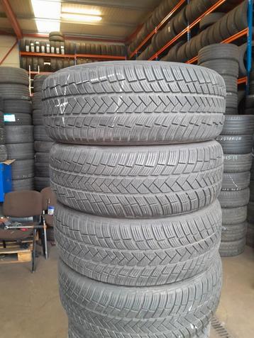 225/55/17 225 55 17 225/55R17 M+S Vredestein  disponible aux enchères