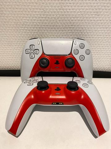 Twee DualSense play station 5  ps5 xbox fifa beschikbaar voor biedingen