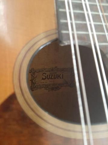 Mandoline et mandole Suzuki en bel état