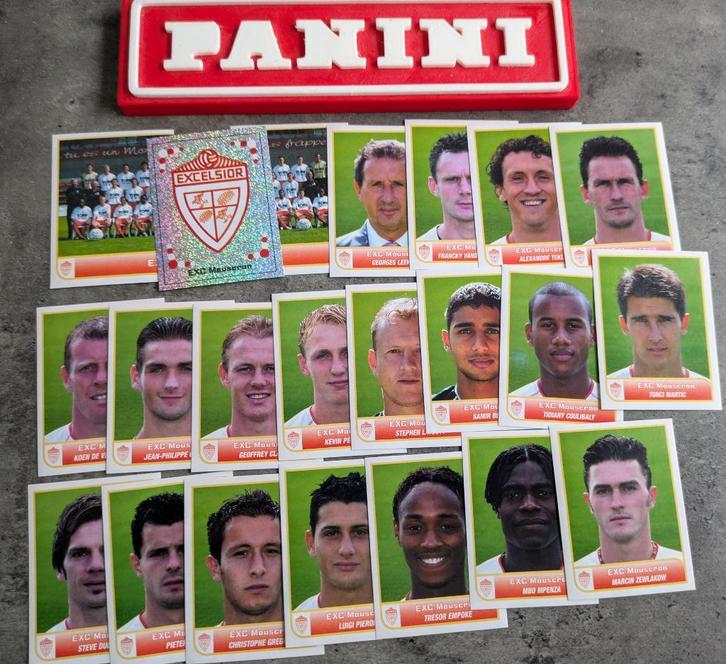 Panini football 2004 22X EX. MOESKROEN voetbal stickers 2004, Hobby en Vrije tijd, Stickers en Plaatjes, Nieuw, Verzenden