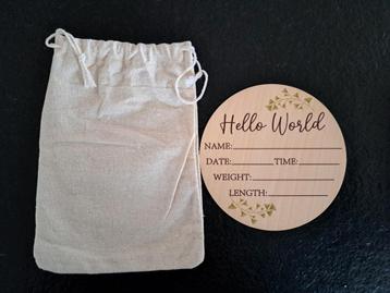 Nieuw: Houten bord - Hello baby - Hello world
Diameter 15 cm beschikbaar voor biedingen