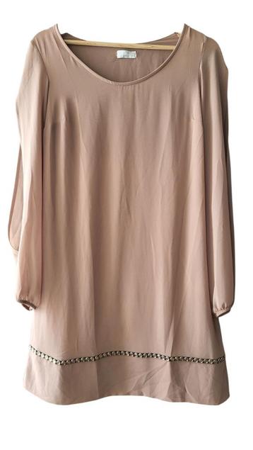 Robe beige Ice Cube beschikbaar voor biedingen