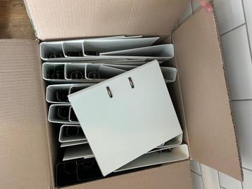 Ringmappen A4 wit esselte beschikbaar voor biedingen