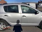 Portier 4Deurs rechts-voor van een Dacia Sandero (TED69), Auto-onderdelen, Carrosserie, Dacia, Gebruikt, Deur, Ophalen of Verzenden