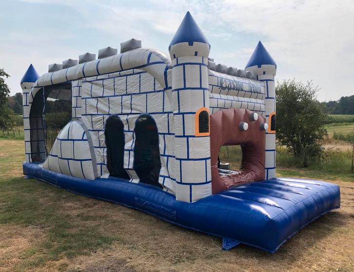 Springkasteel mini stormbaan 8m, Hobby en Vrije tijd, Feestartikelen | Verhuur, Gebruikt, Ophalen