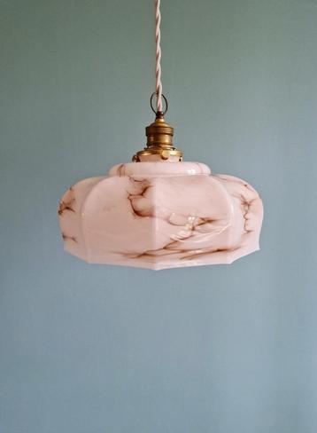 Art Deco hanglamp in roze gemarmerd opaline, 1920-30  beschikbaar voor biedingen