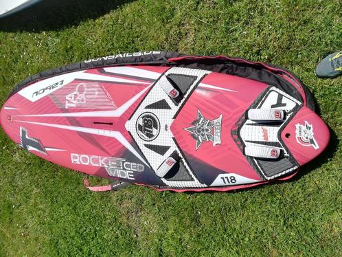 Lot planches à voile, voiles et gréement, Watersport en Boten, Windsurfen, Gebruikt, Complete set, Met vin(nen), Met draagtas