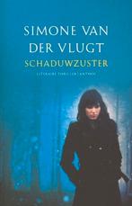 schaduwzuster - Simone Van Der Vlugt, Boeken, Ophalen of Verzenden, Gelezen, Simone Van Der Vlugt