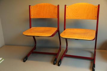 chaises de bureau d'école