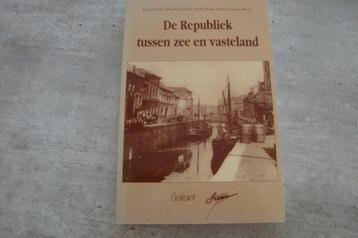 DE REPUBLIEK TUSSEN ZEE EN VASTELAND beschikbaar voor biedingen