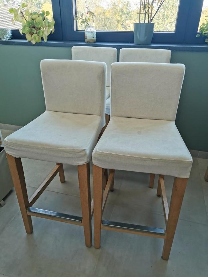 Vier barkrukken van IKEA (Henriksdal), Huis en Inrichting, Barkrukken, Gebruikt, 60 tot 90 cm, Hout, 4 krukken, Ophalen