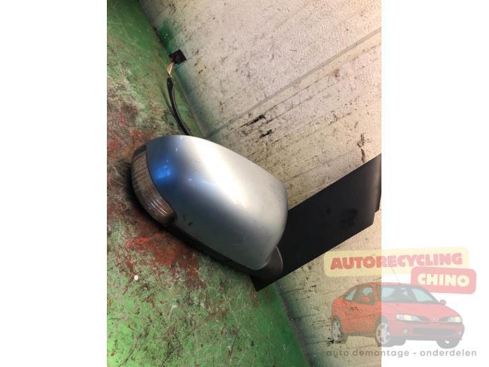 Rétroviseur extérieur droit d'un Volkswagen Touran, Autos : Pièces & Accessoires, Rétroviseurs, Volkswagen, Utilisé, 3 mois de garantie