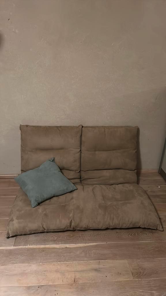 Futon canapé, Maison & Meubles, Canapés | Coins salons complets, Comme neuf, Enlèvement