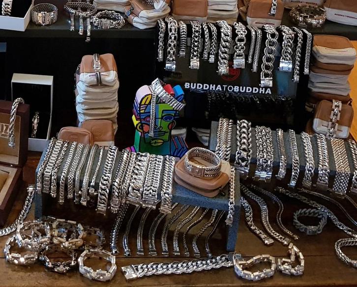 Enorme collectie Buddha to Buddha + Z3UZ armbanden zilver, Handtassen en Accessoires, Armbanden, Nieuw, Zilver, Zilver, Ophalen of Verzenden