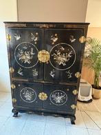 Chinese kast afmetingen H 137 x B 96 x D 50, Antiek en Kunst, Ophalen