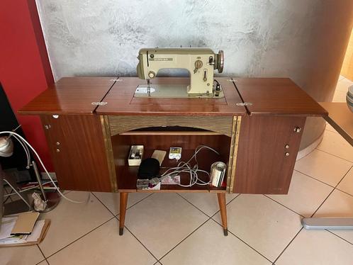 Naaimachine Bernina, Hobby en Vrije tijd, Naaimachines en Toebehoren, Gebruikt, Naaimachine, Bernina, Ophalen