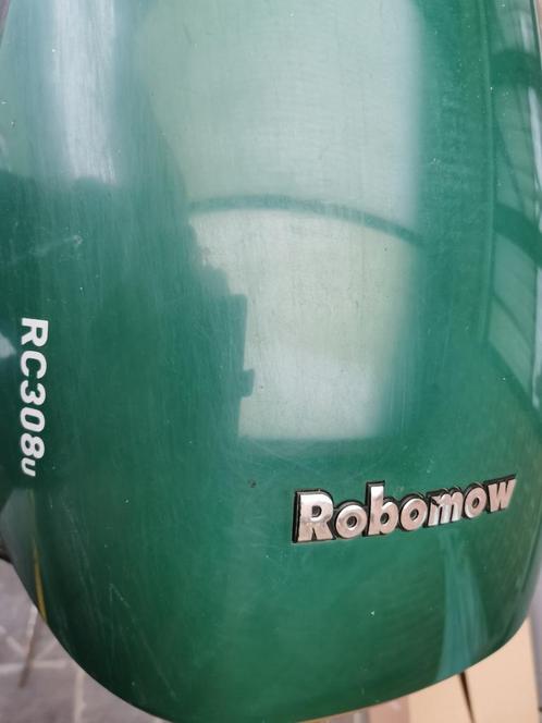 Robomow  RC 308 u, Tuin en Terras, Robotmaaiers, Zo goed als nieuw, Meer dan 25 cm, Met regensensor, Ophalen