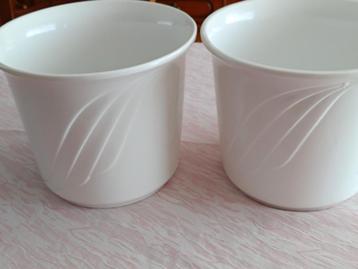 Bloempotten diameter 26 cm beschikbaar voor biedingen