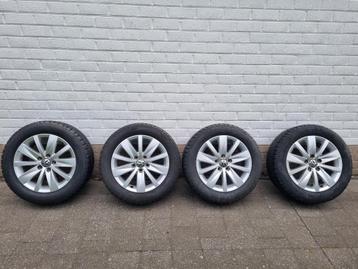 Originele VW velgen 16 inch met winterbanden beschikbaar voor biedingen