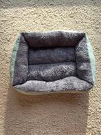 Harnasjes en mand voor hondje., Ophalen