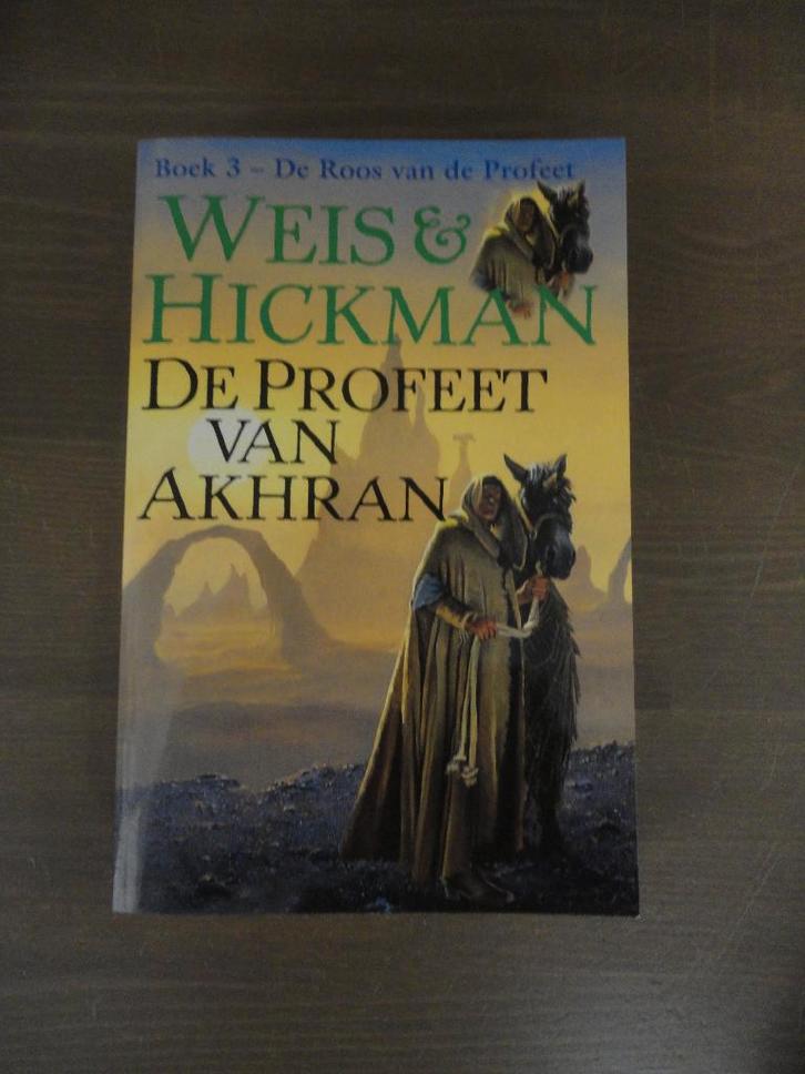 De Roos van de Profeet / 3 De profeet van Akhran - M. Weis, Boeken, Fantasy, Zo goed als nieuw, Ophalen of Verzenden