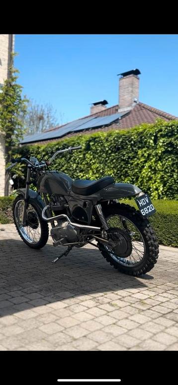 Métisse Desert Racer Steve Mcqueen Triumph 650 beschikbaar voor biedingen