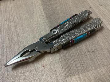D. Yellowhorse Sog USA paratool multitool zakmes mes knife beschikbaar voor biedingen