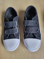 Turnschoenen maat 30 zwart + roze, Garçon ou Fille, Enlèvement ou Envoi, Comme neuf, Chaussures de sport