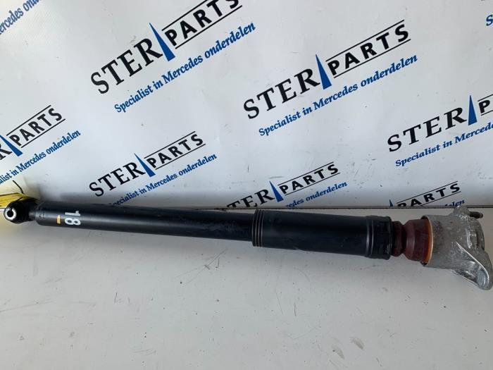Schokdemper links-achter van een Mercedes B-Klasse, Auto-onderdelen, Ophanging en Onderstel, Mercedes-Benz, Gebruikt, 3 maanden garantie