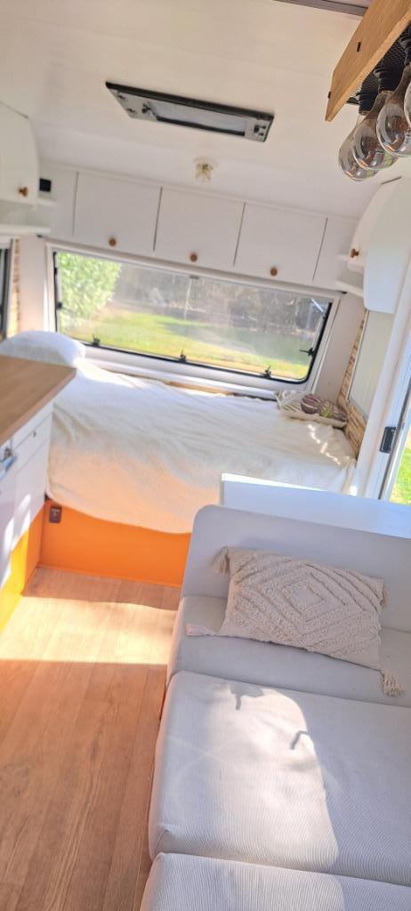 Caravane, Caravans en Kamperen, Caravans, Particulier, tot en met 5, 1000 - 1250 kg, Overige, Chateau, Dwarsbed, Dwars-stapelbed
