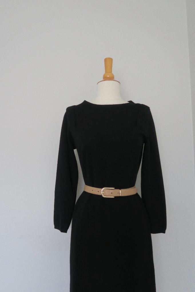Robe noire en laine - Xandres - XS, Vêtements | Femmes, Robes, Comme neuf, Taille 34 (XS) ou plus petite, Noir, Sous le genou