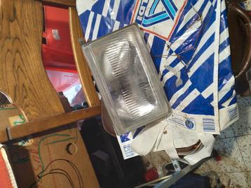 Phare gauche nissan micra k1o 3/83 à 10/88, Enlèvement ou Envoi, Nissan