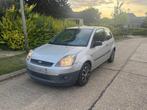 Ford fiesta 1.4 Benzine 2007, Auto's, Voorwielaandrijving, Stof, Zwart, Handgeschakeld