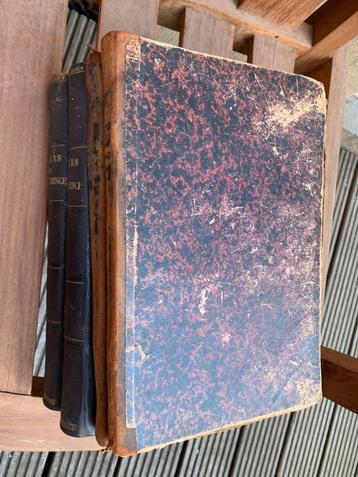 4 boeken antiek beschikbaar voor biedingen