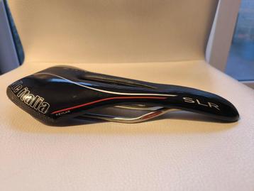 Zadels (Selle Italia, SDG) beschikbaar voor biedingen