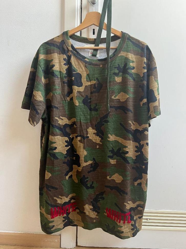 Off-White Tshirt camouflage taille M, Vêtements | Hommes, T-shirts, Comme neuf, Taille 48/50 (M), Vert, Enlèvement ou Envoi