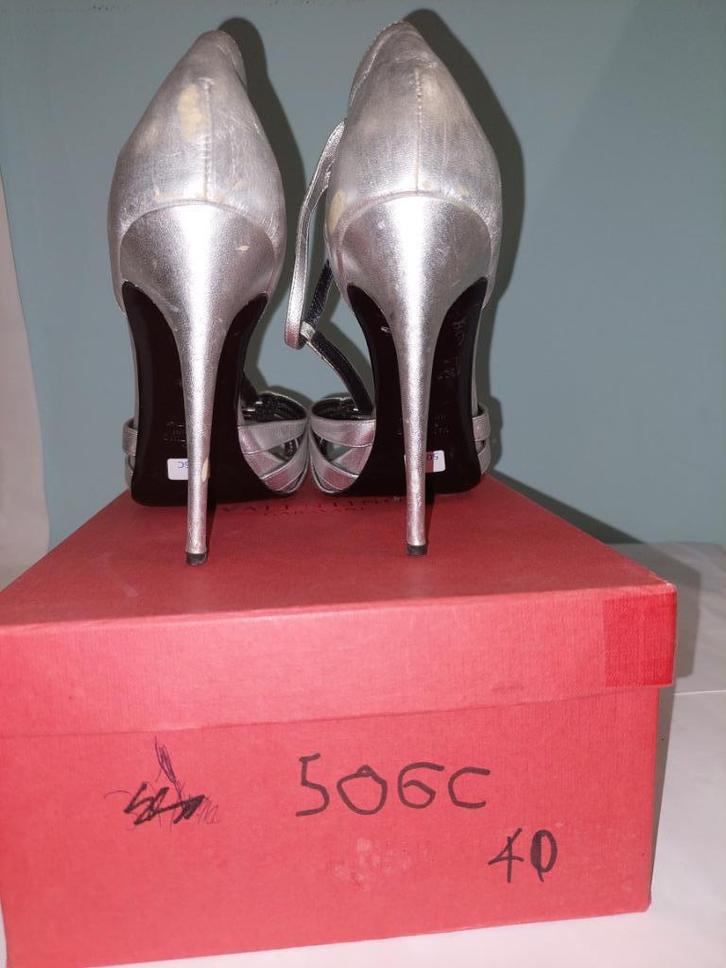 506C* VALENTINO sexy authentieke zilveren sandalen (40), Kleding | Dames, Schoenen, Gedragen, Schoenen met hoge hakken, Overige kleuren
