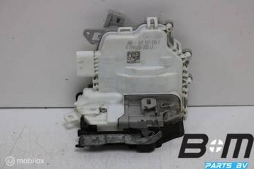 Portierslot linksvoor Audi Q5 8R RHD 8J2837015F beschikbaar voor biedingen