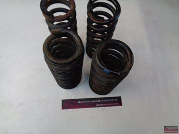 Veren set XJR-100 beschikbaar voor biedingen